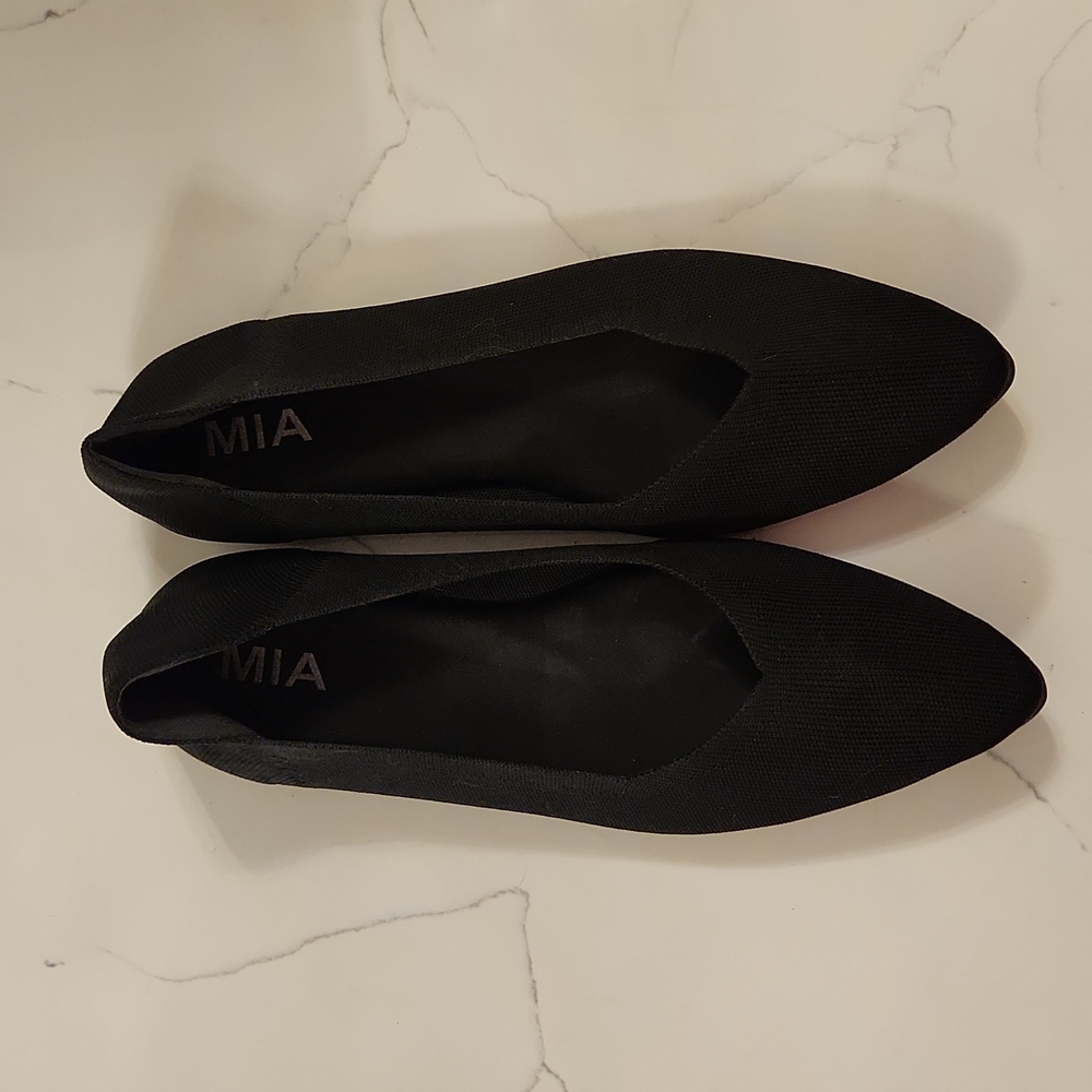 Mia knit flats black